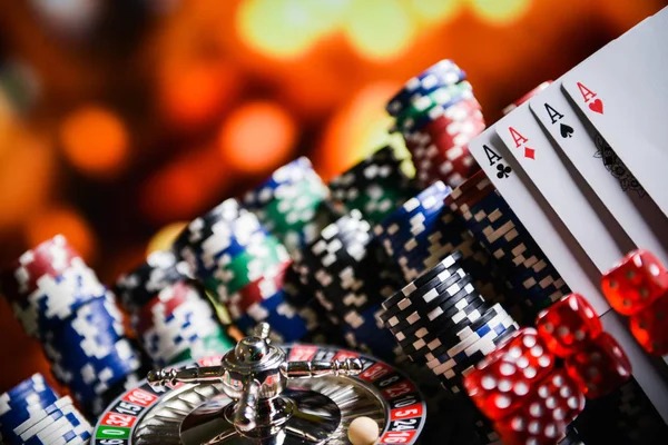 Free Bet Blackjack game interface on sbobet winning303 showing dealer hand, player cards, and free bet option highlights